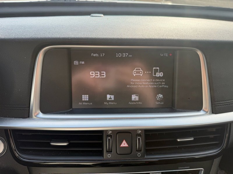 Used 2019 Kia Optima S image 14