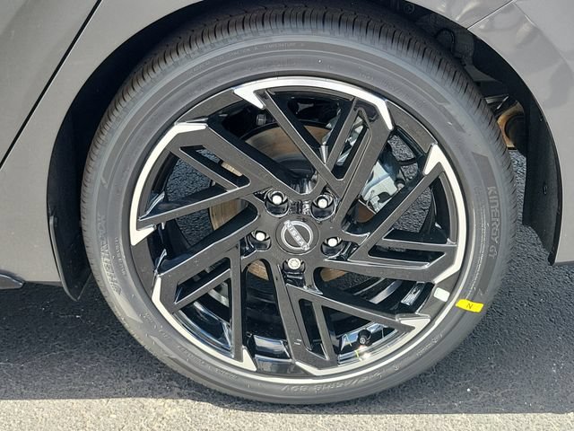 New 2026 Nissan Sentra SR w/ SR All Weather Package FWD image 10