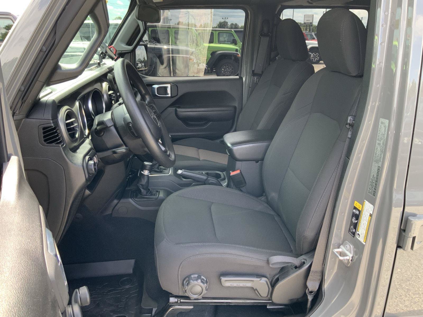 Used 2022 Jeep Wrangler Unlimited Sport AWD/4WD image 23