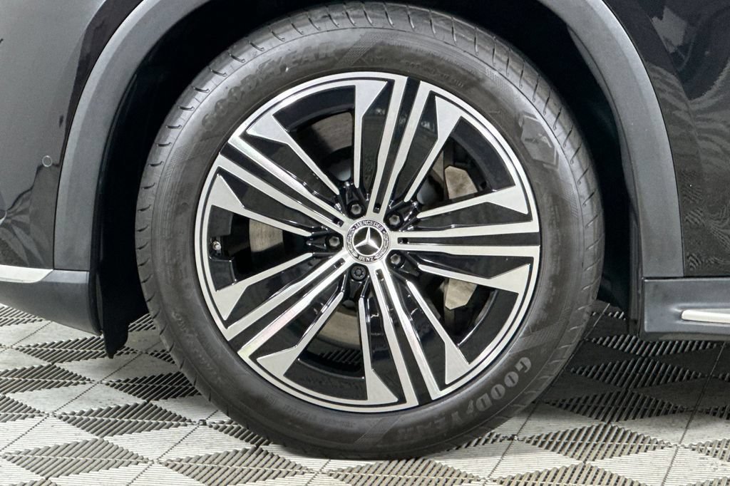 Certified 2024 Mercedes-Benz EQS 450+ 4MATIC SUV image 34