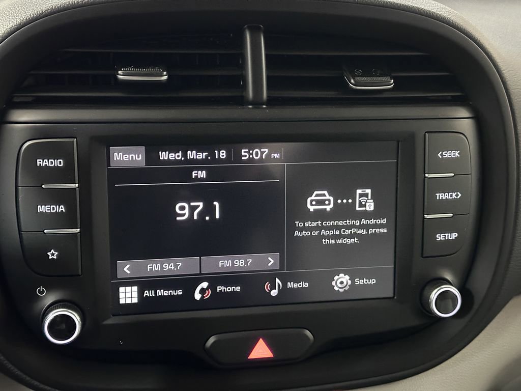 Used 2023 Kia Soul LX w/ LX Technology Package image 38