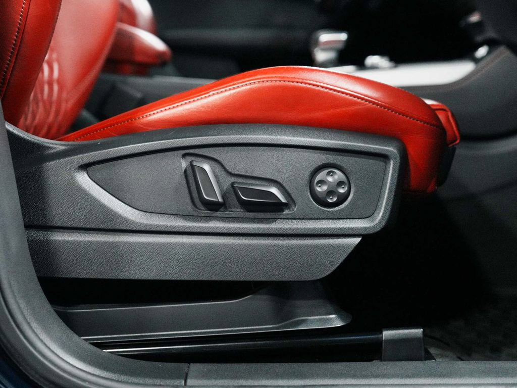 Used 2019 Audi SQ5 Premium Plus w/ Premium Plus Package image 39