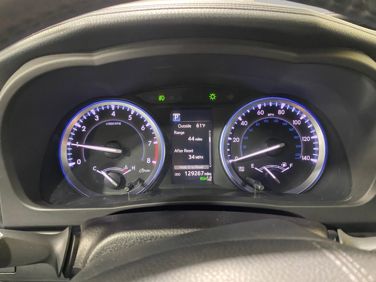 Used 2017 Toyota Highlander SE image 22