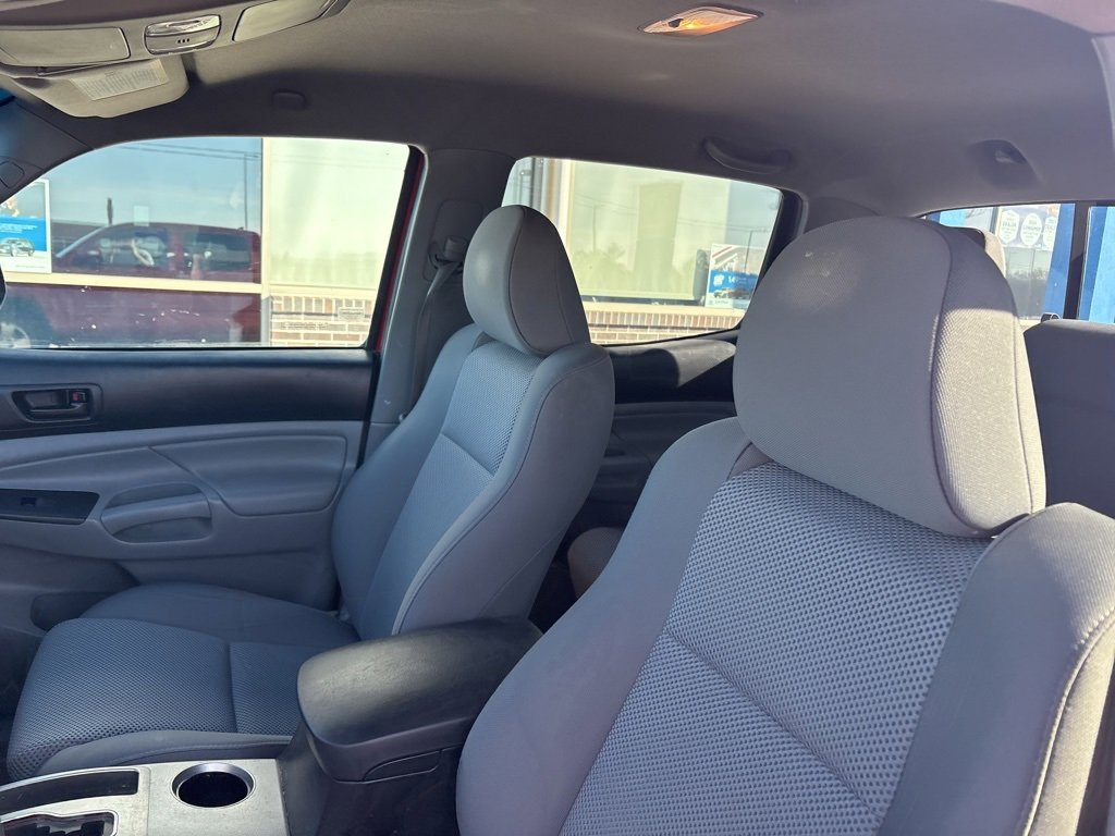 Used 2015 Toyota Tacoma 4x4 Double Cab image 12