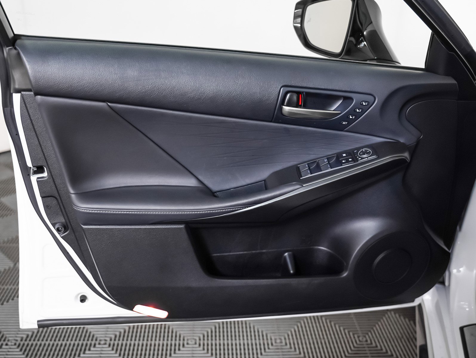 Used 2024 Lexus IS 350 F Sport w/ Navigation Package image 23