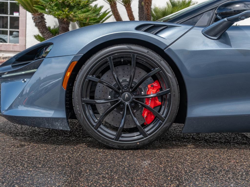 New 2026 McLaren Artura Spider image 7
