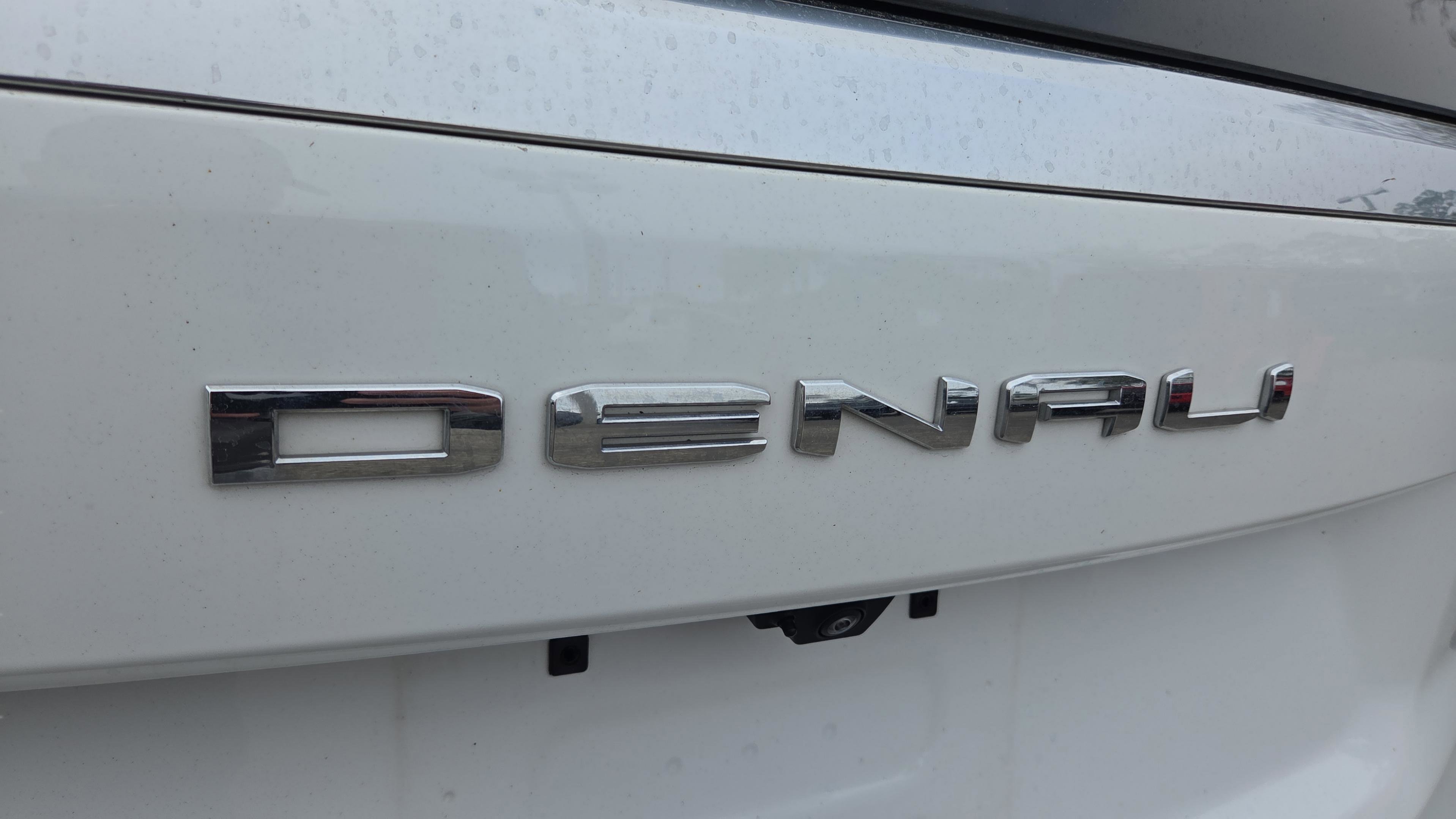 Used 2025 GMC Yukon Denali image 19