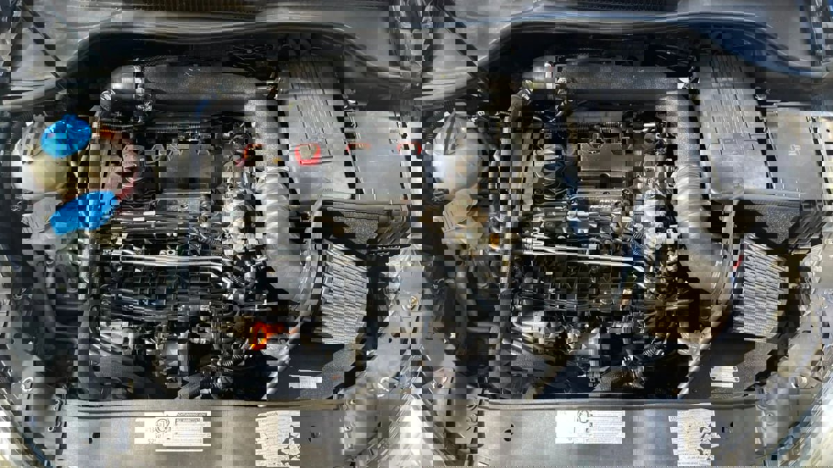 Used 2013 Volkswagen Golf R 4-Door image 24