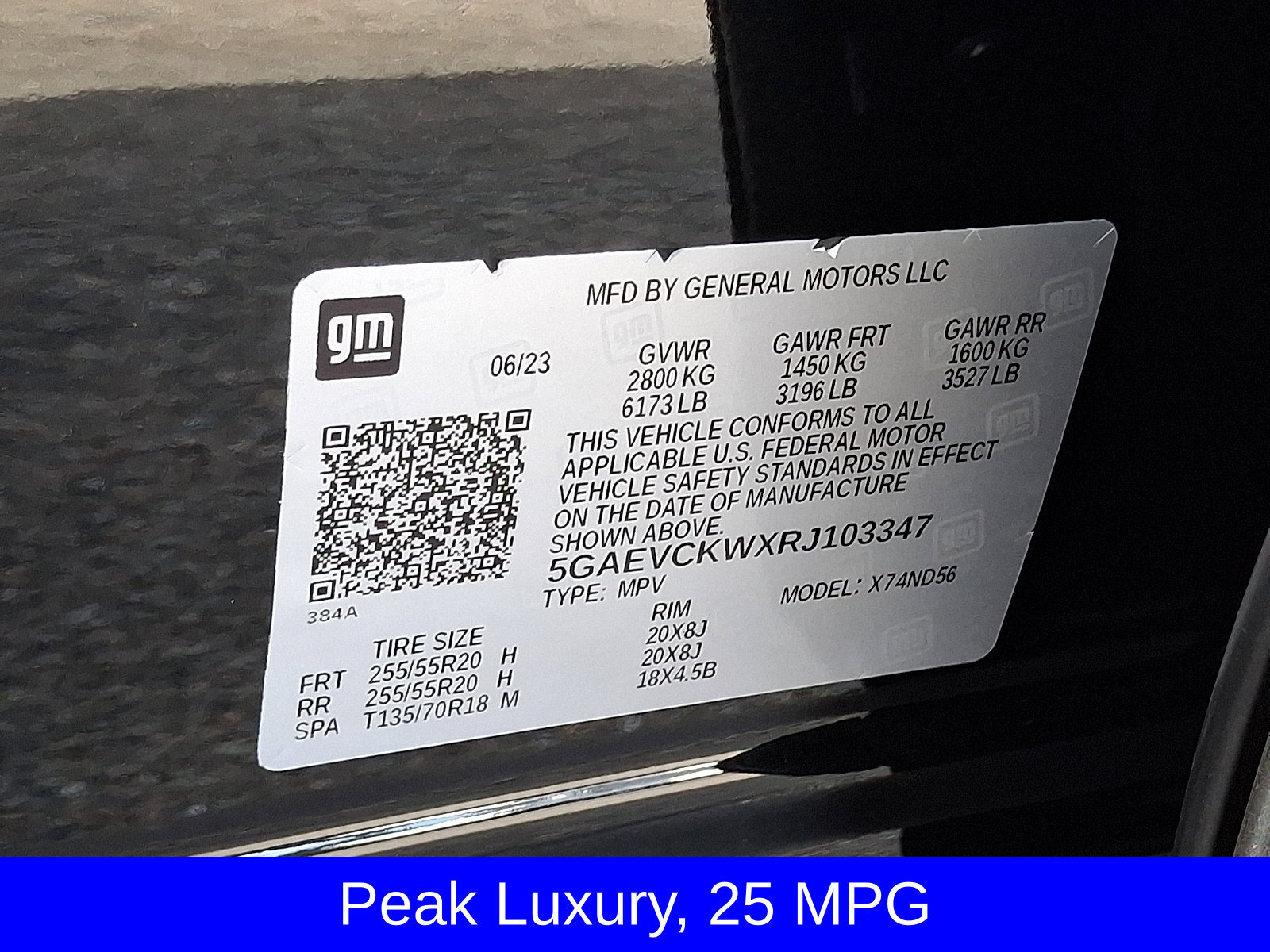 Used 2024 Buick Enclave Avenir w/ Avenir Technology Package AWD/4WD image 29