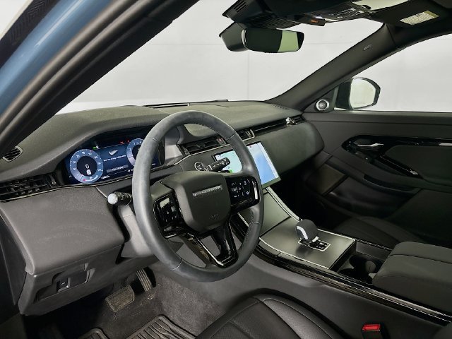 Used 2026 Land Rover Range Rover Evoque S AWD/4WD image 9