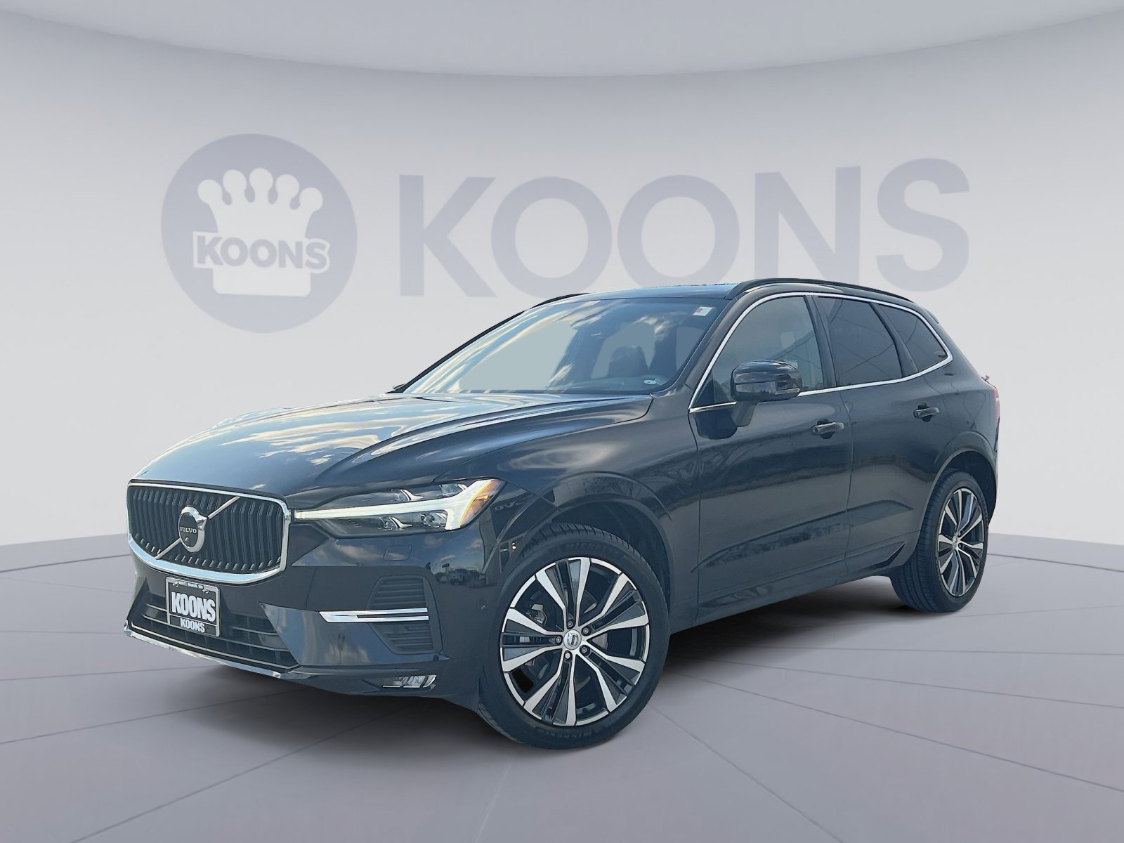 Certified 2022 Volvo XC60 B5 Momentum