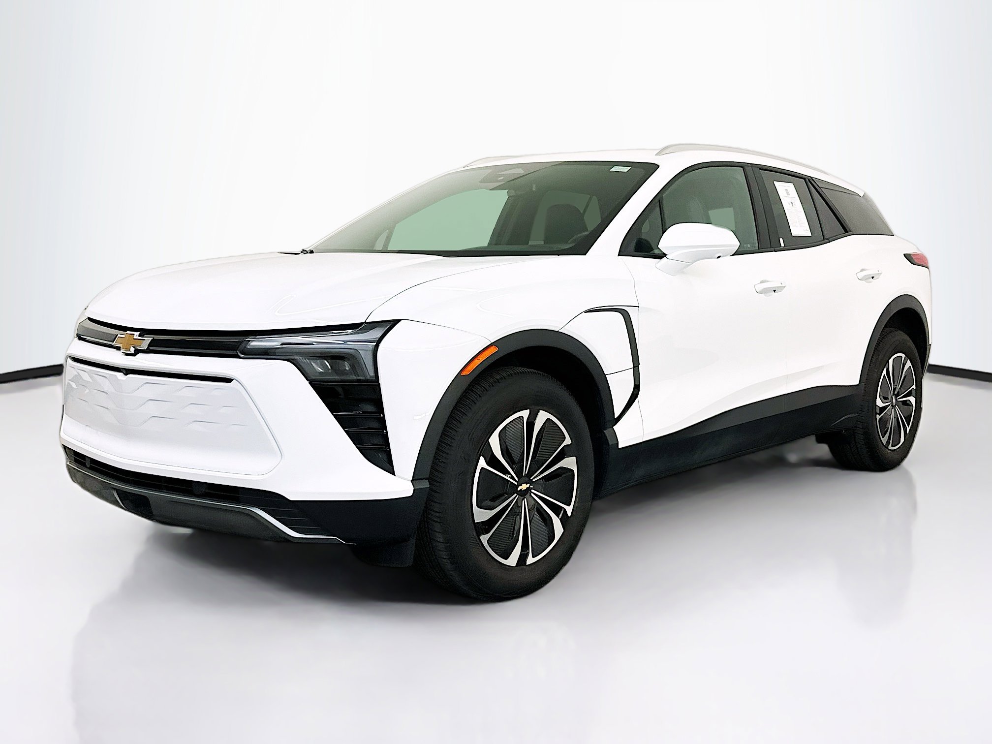 Used 2024 Chevrolet Blazer EV LT AWD/4WD image 3