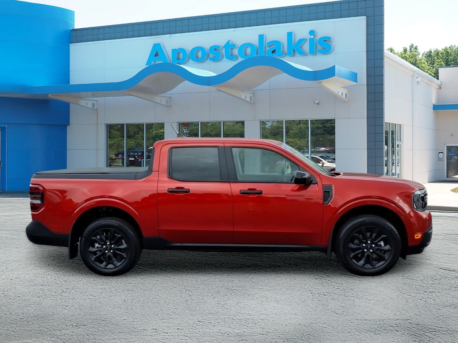 Used 2024 Ford Maverick XLT w/ XLT Luxury Package FWD image 2