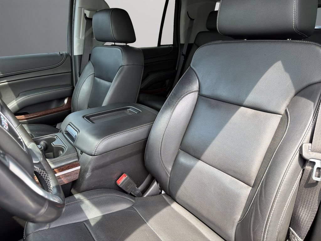 Used 2020 GMC Yukon SLT w/ HD Trailering Package AWD/4WD image 14