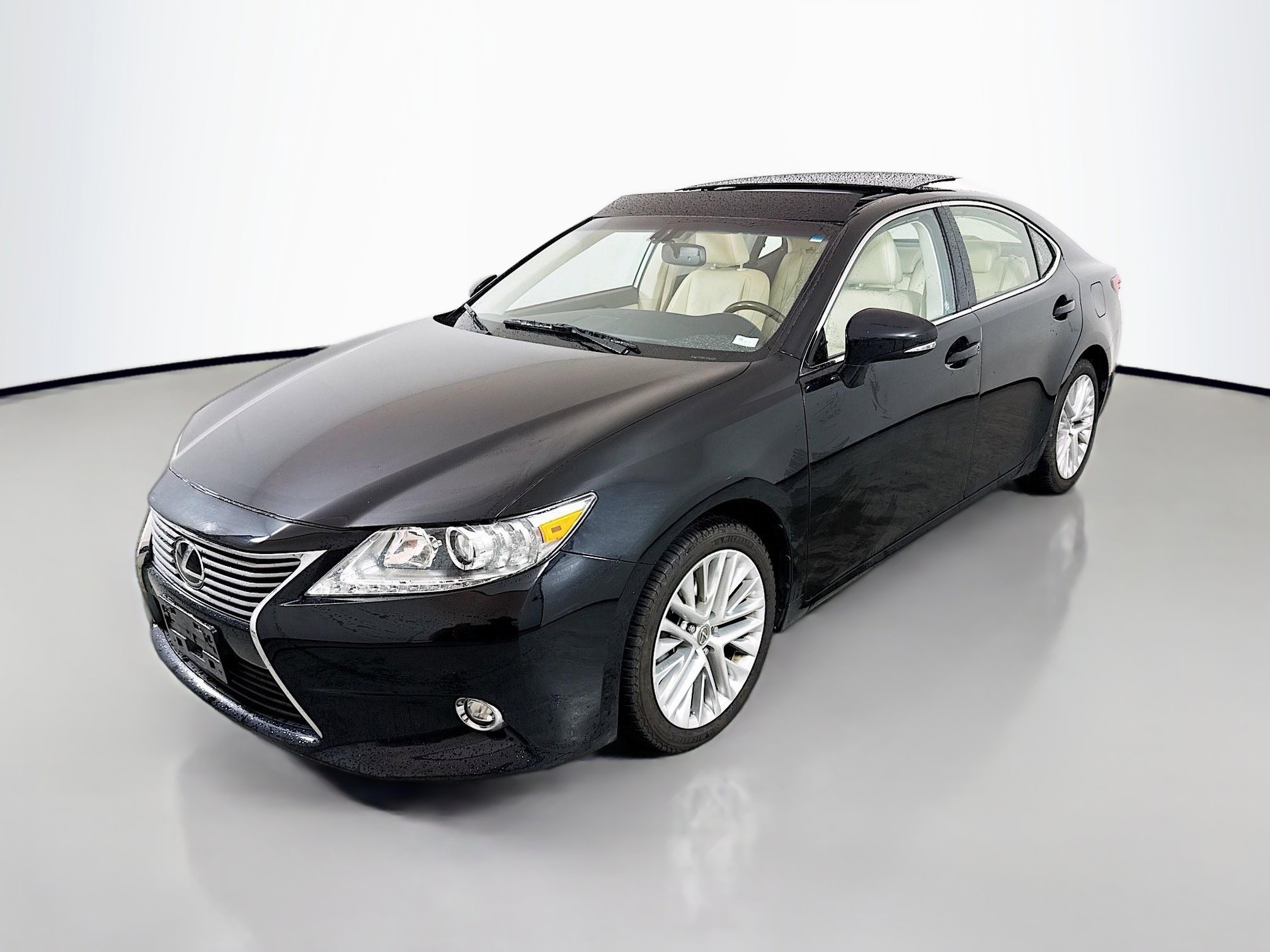 Used 2014 Lexus ES 350 w/ Ultra Luxury Package image 3