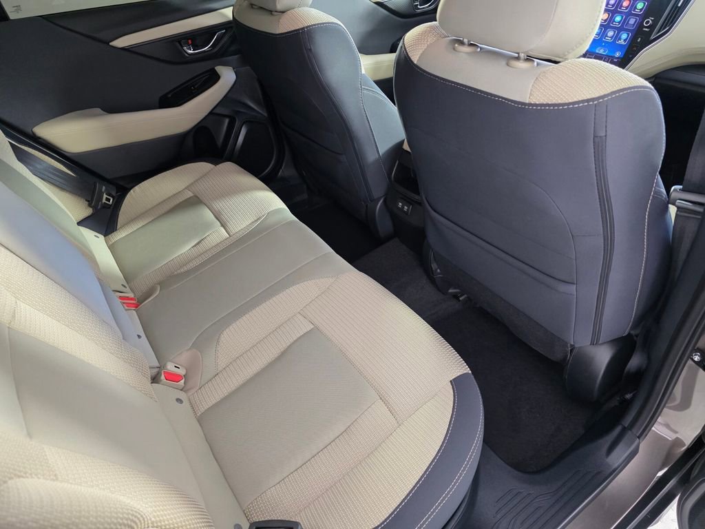 Used 2021 Subaru Outback Premium image 27