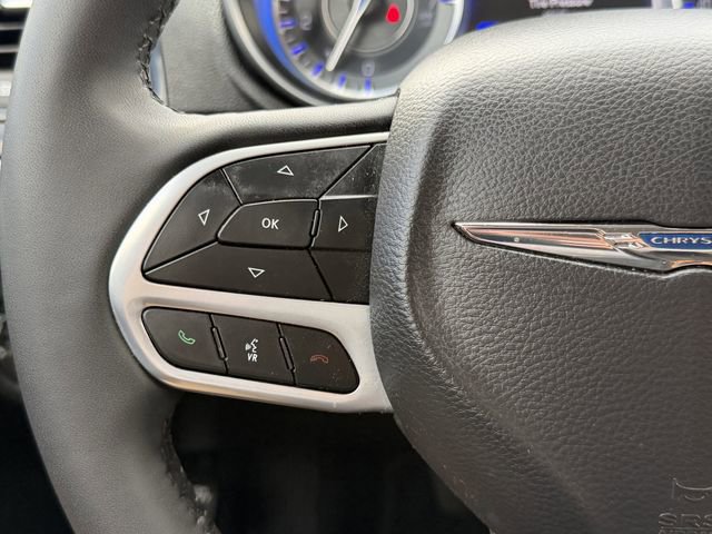 Used 2023 Chrysler 300 Touring RWD image 20