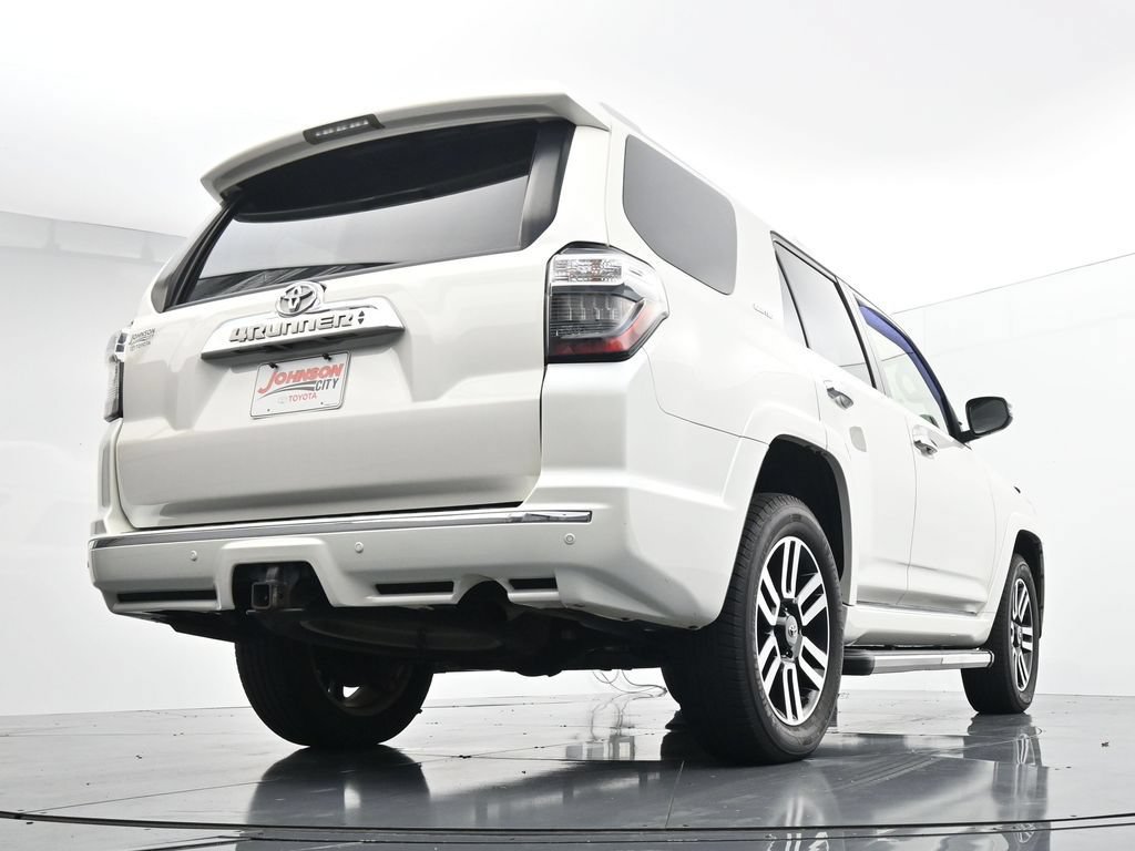 Used 2017 Toyota 4Runner Limited AWD/4WD image 36