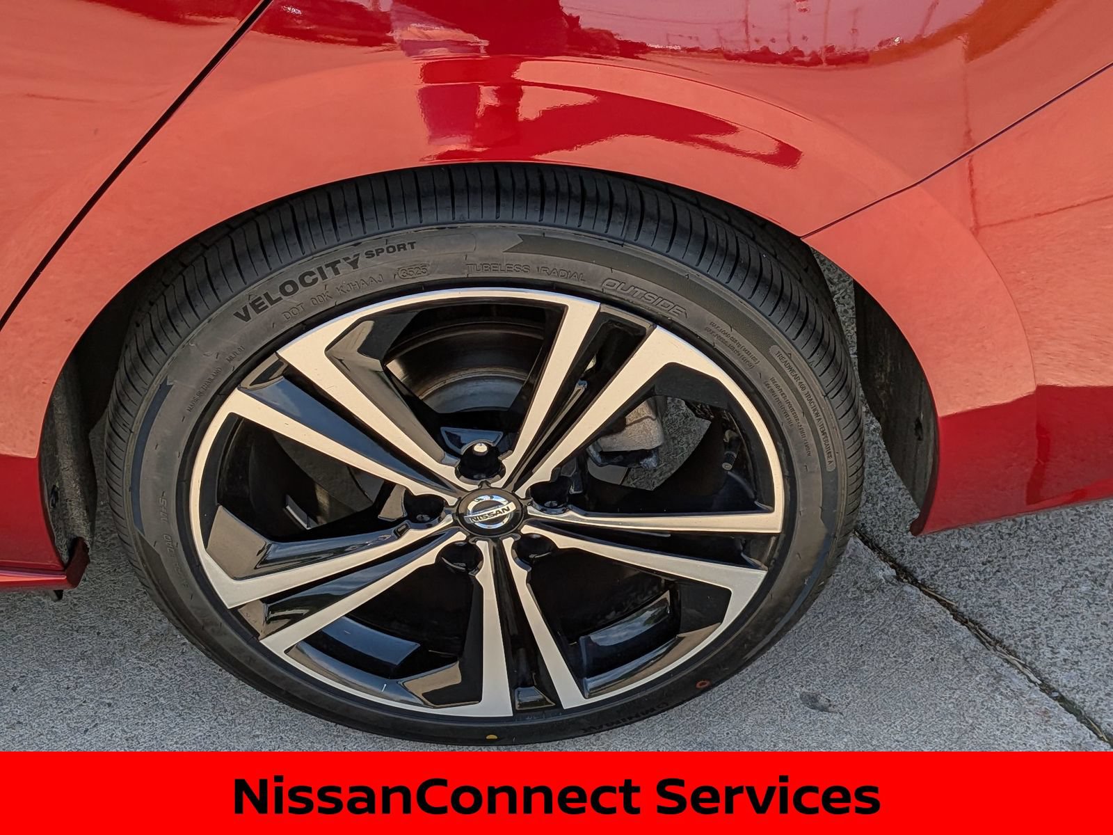 Certified 2023 Nissan Sentra SR w/ SR Premium Package FWD image 12