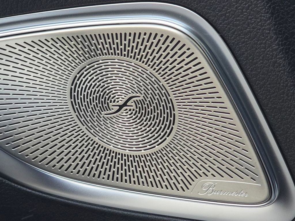 Used 2025 Mercedes-Benz C 300 4MATIC Sedan image 25