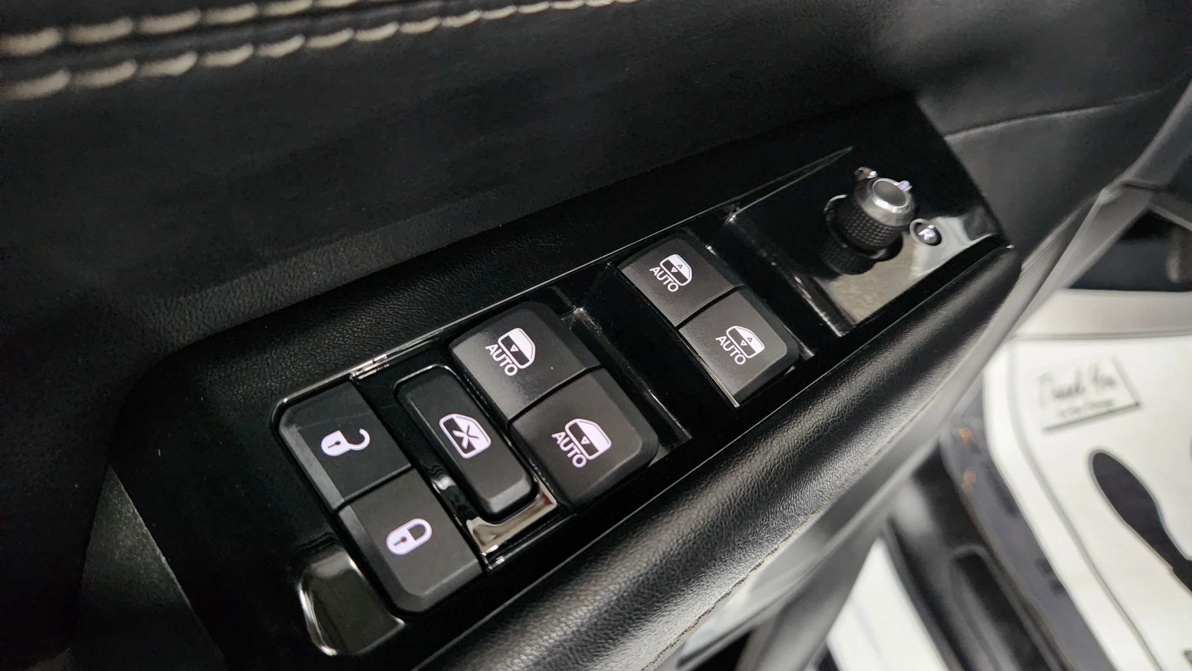 Used 2023 Jeep Wagoneer L Series II image 52