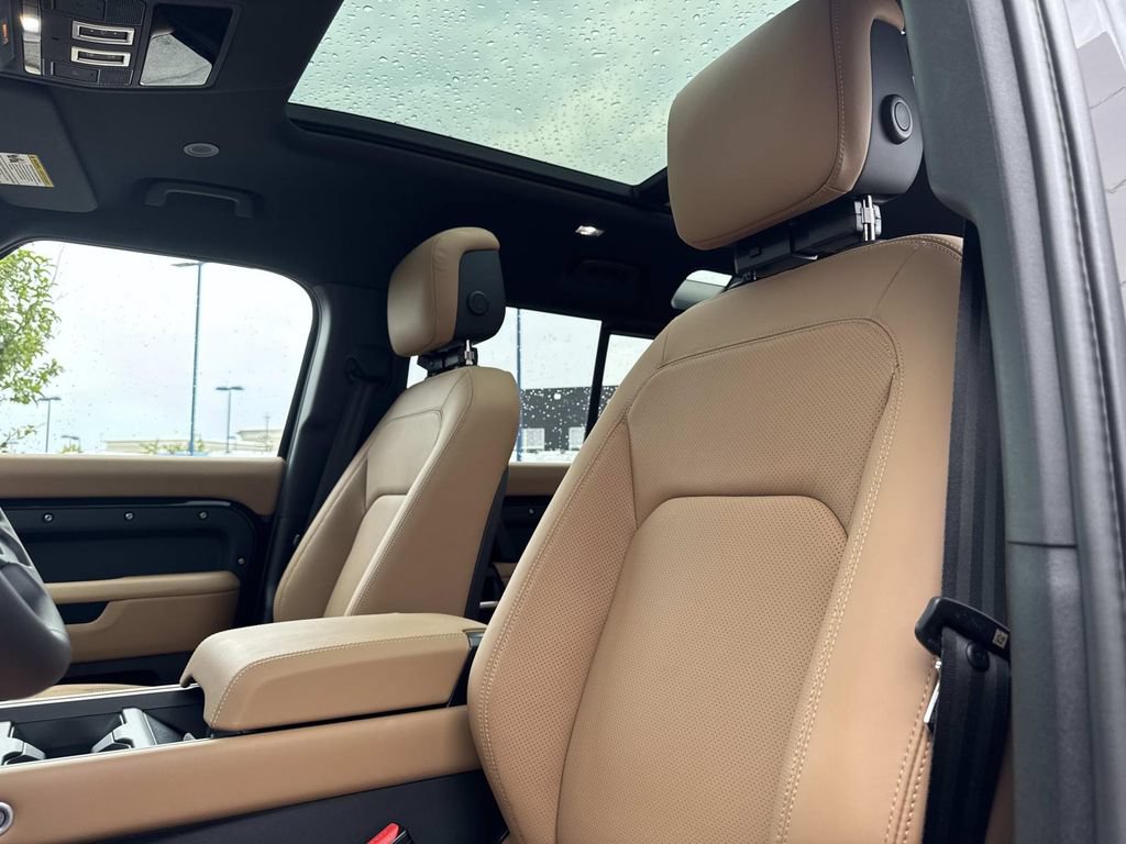 New 2026 Land Rover Defender 110 X-Dynamic SE AWD/4WD image 20