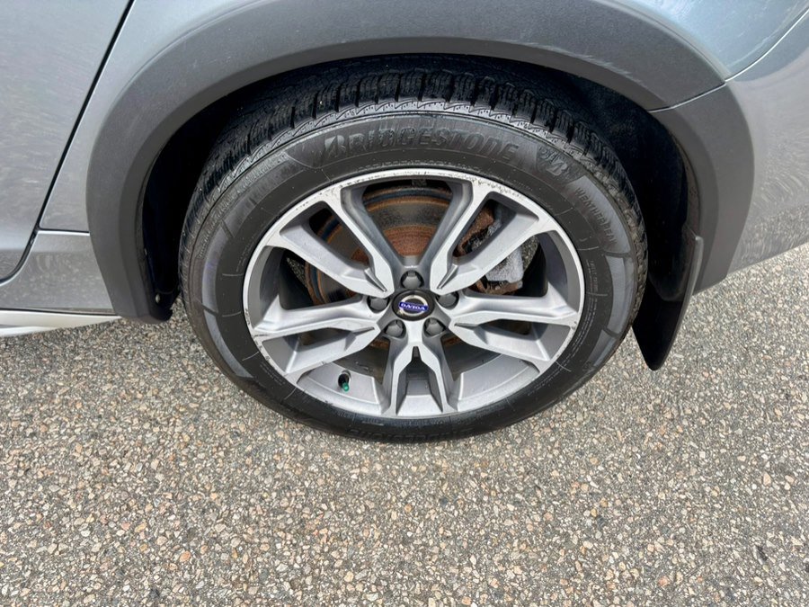 Used 2018 Volvo V60 T5 Cross Country w/ Convenience Package AWD/4WD image 36