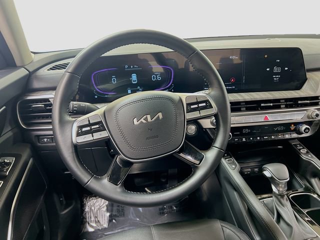 Certified 2025 Kia Telluride EX w/ EX Captain's Chair Package FWD image 24