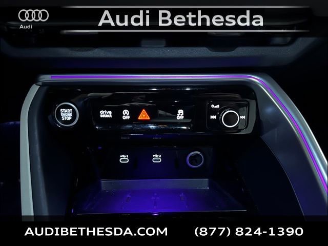 Certified 2025 Audi Q5 2.0T Premium Plus w/ Premium Plus image 23