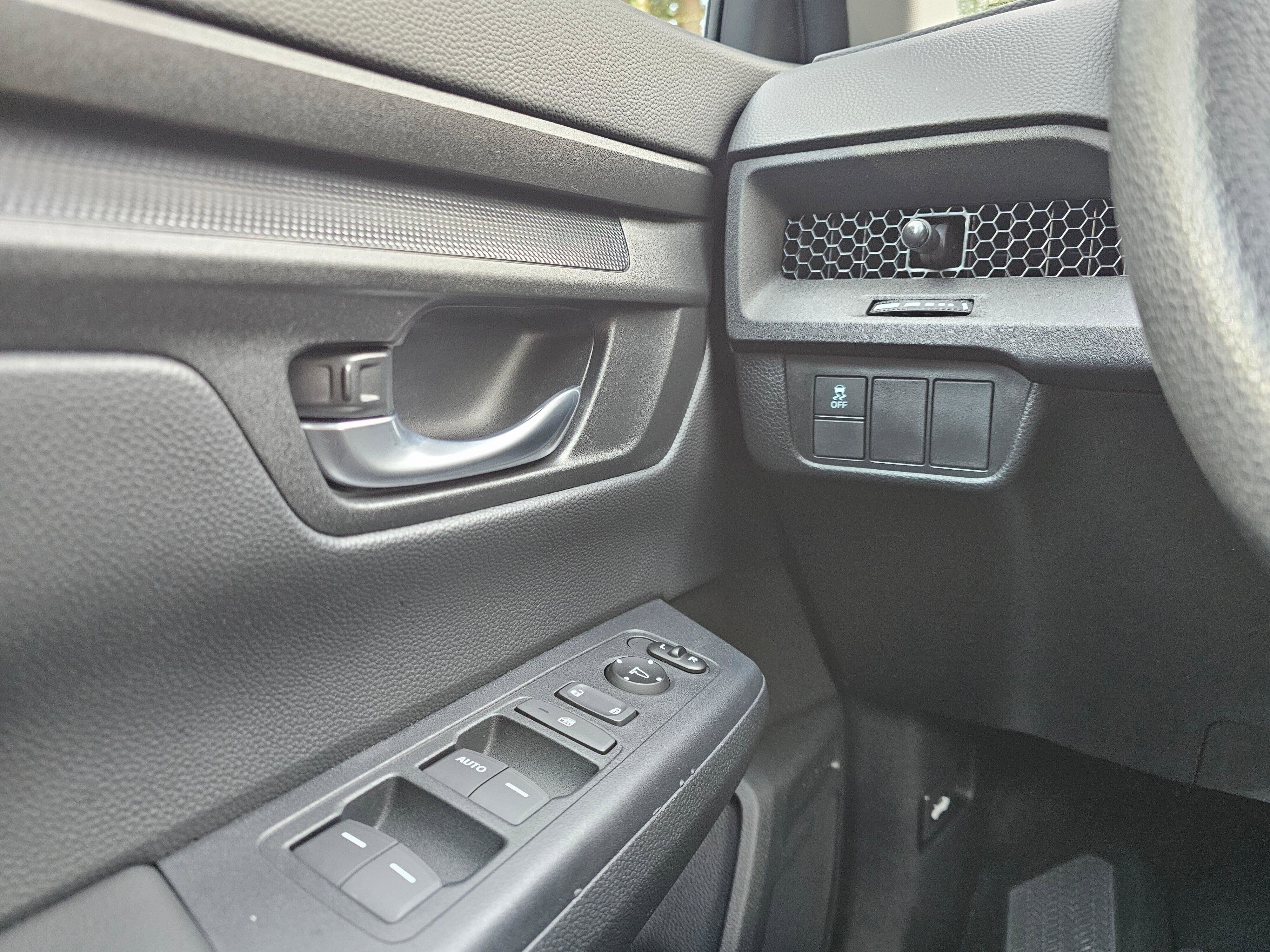 Certified 2025 Honda CR-V LX image 28