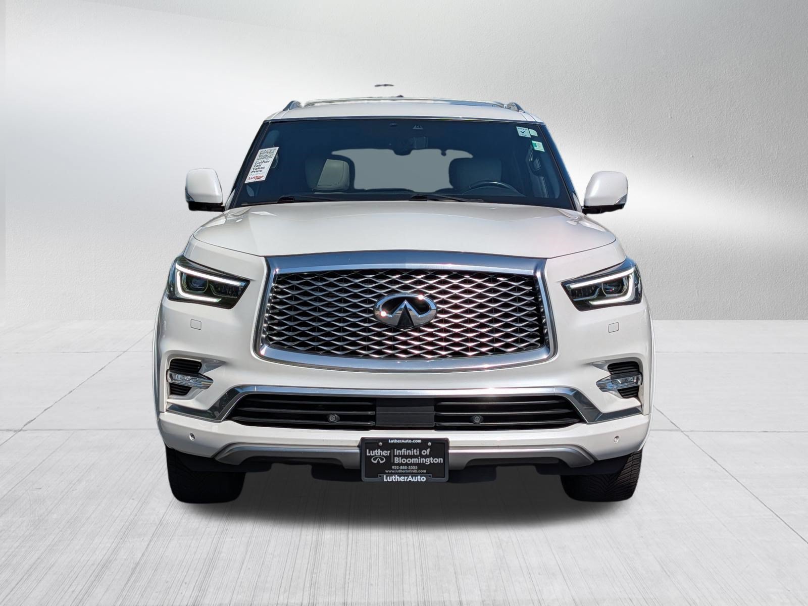 Used 2019 INFINITI QX80 Limited w/ All-Season Package AWD/4WD image 2
