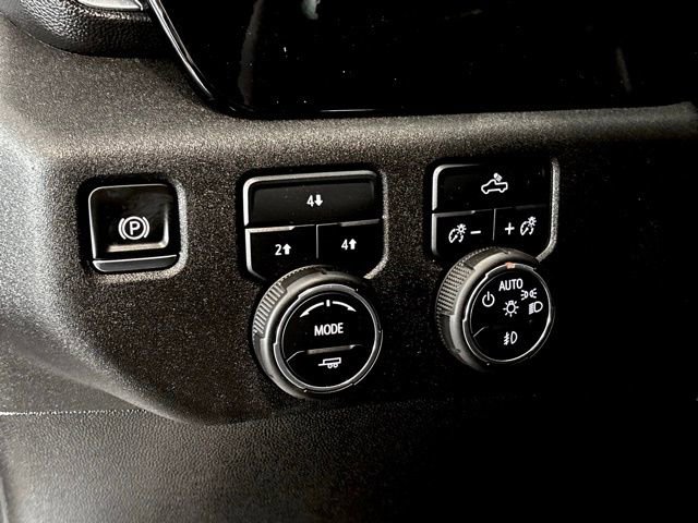 Used 2025 Chevrolet Silverado 2500 LT w/ Convenience Package image 20