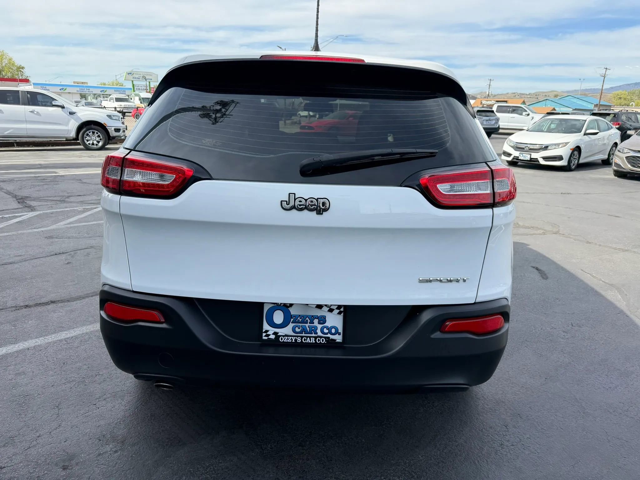 Used 2015 Jeep Cherokee Sport image 6