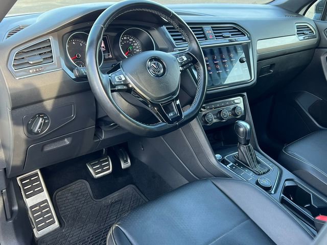 Used 2021 Volkswagen Tiguan SE R-Line image 18