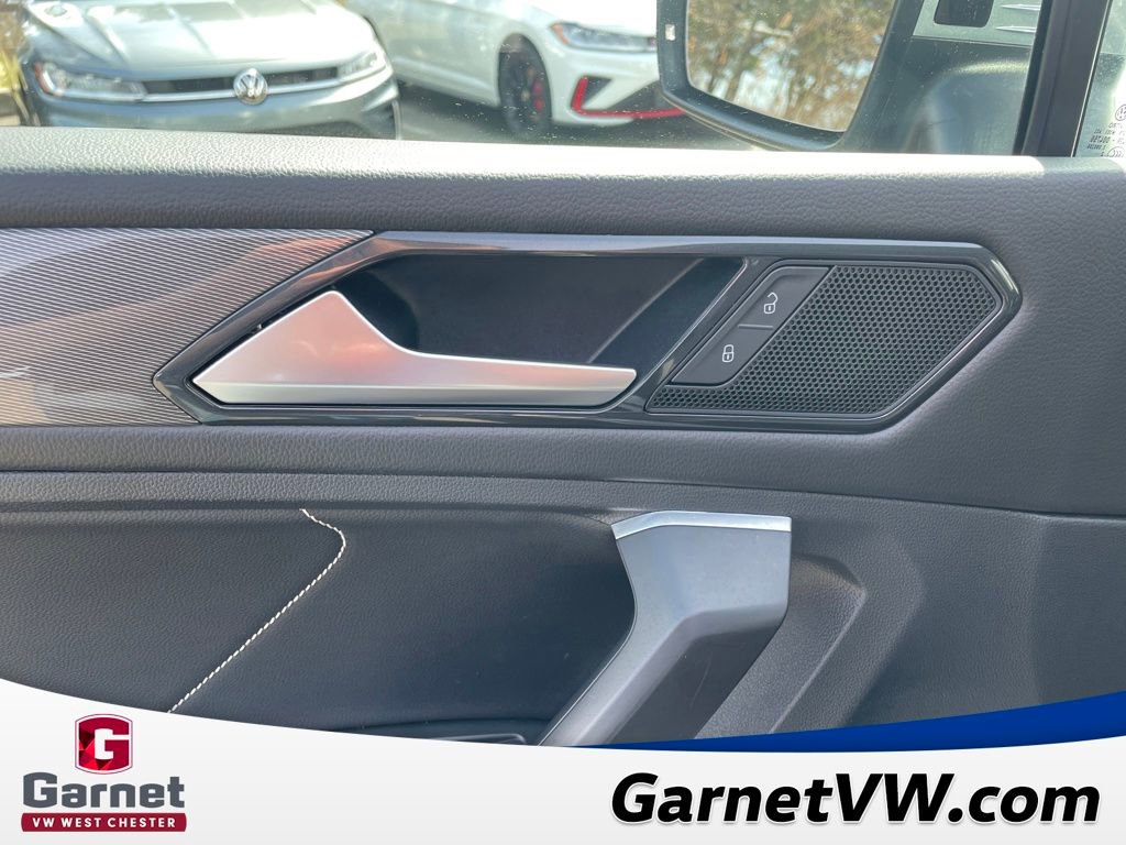 Certified 2023 Volkswagen Tiguan SE w/ Panoramic Sunroof Package image 34
