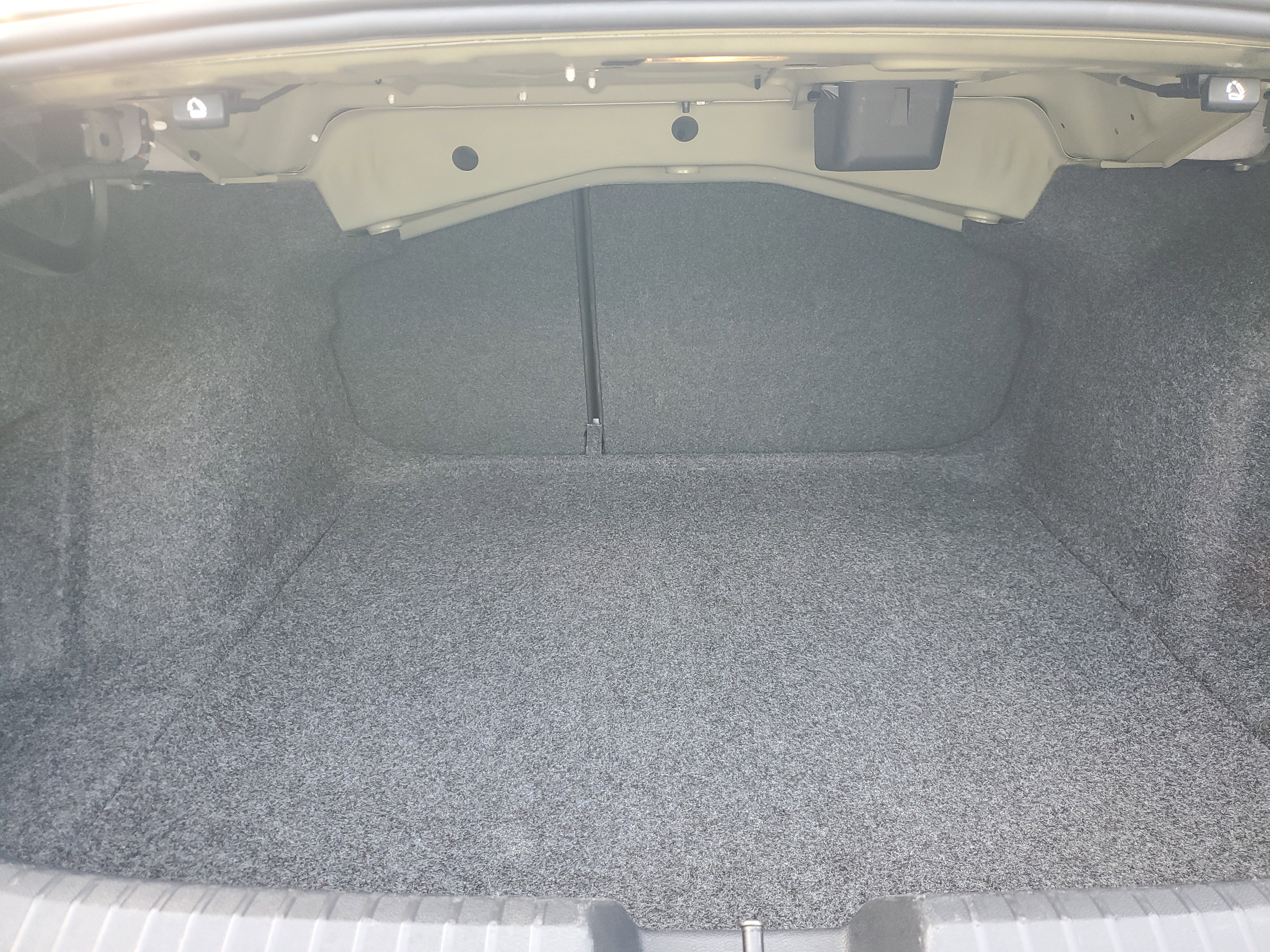 Used 2025 Volkswagen Jetta S image 14