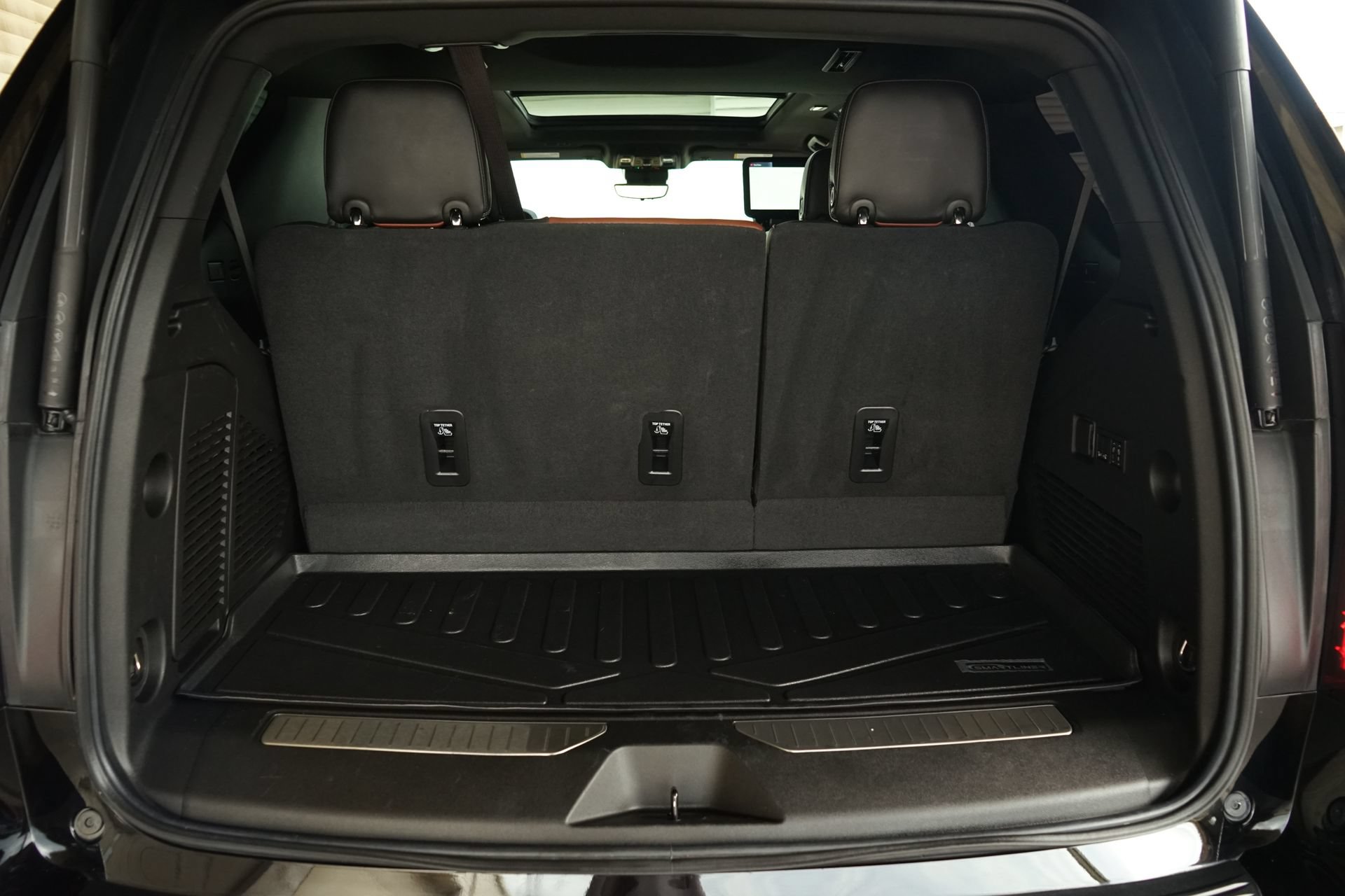 Used 2023 GMC Yukon Denali Ultimate AWD/4WD image 29