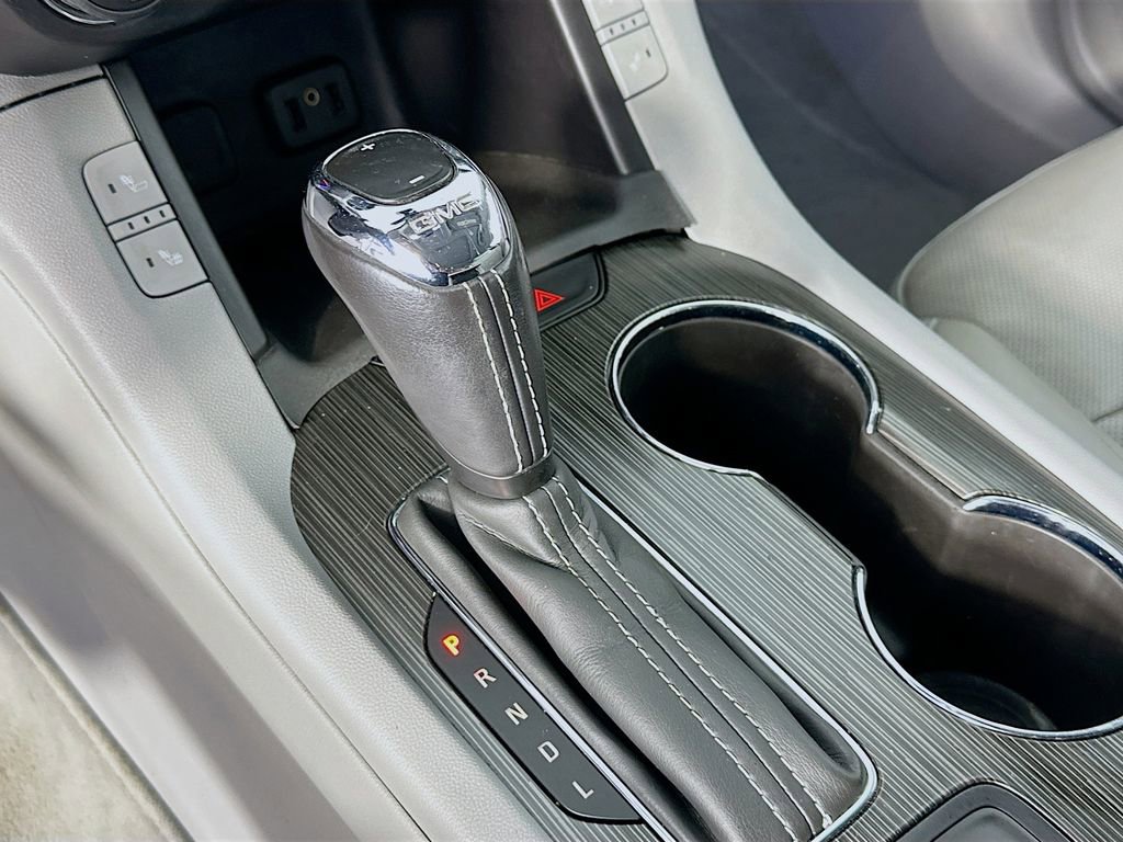 Used 2018 GMC Acadia SLT image 16