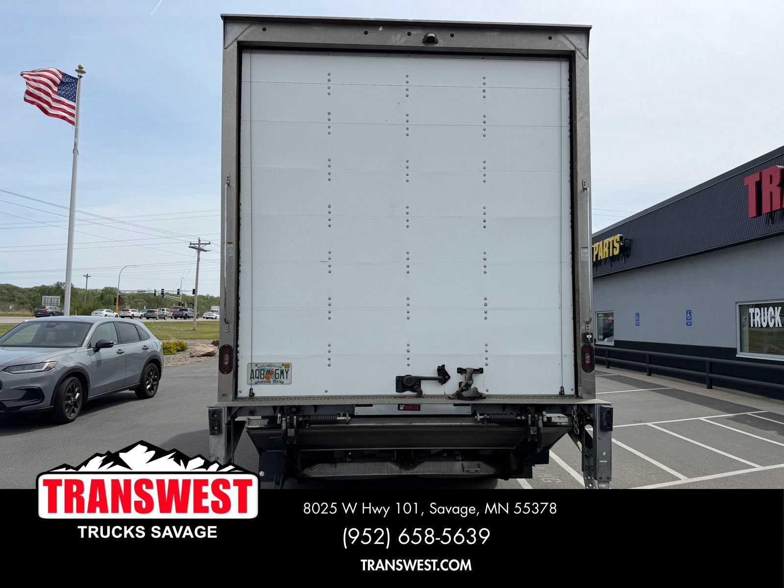 Used 2023 Chevrolet Low Cab Forward 5500XD RWD image 4
