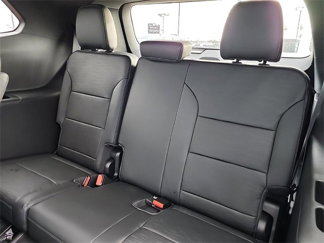 New 2025 Buick Enclave Sport Touring w/ Super Cruise Package image 17