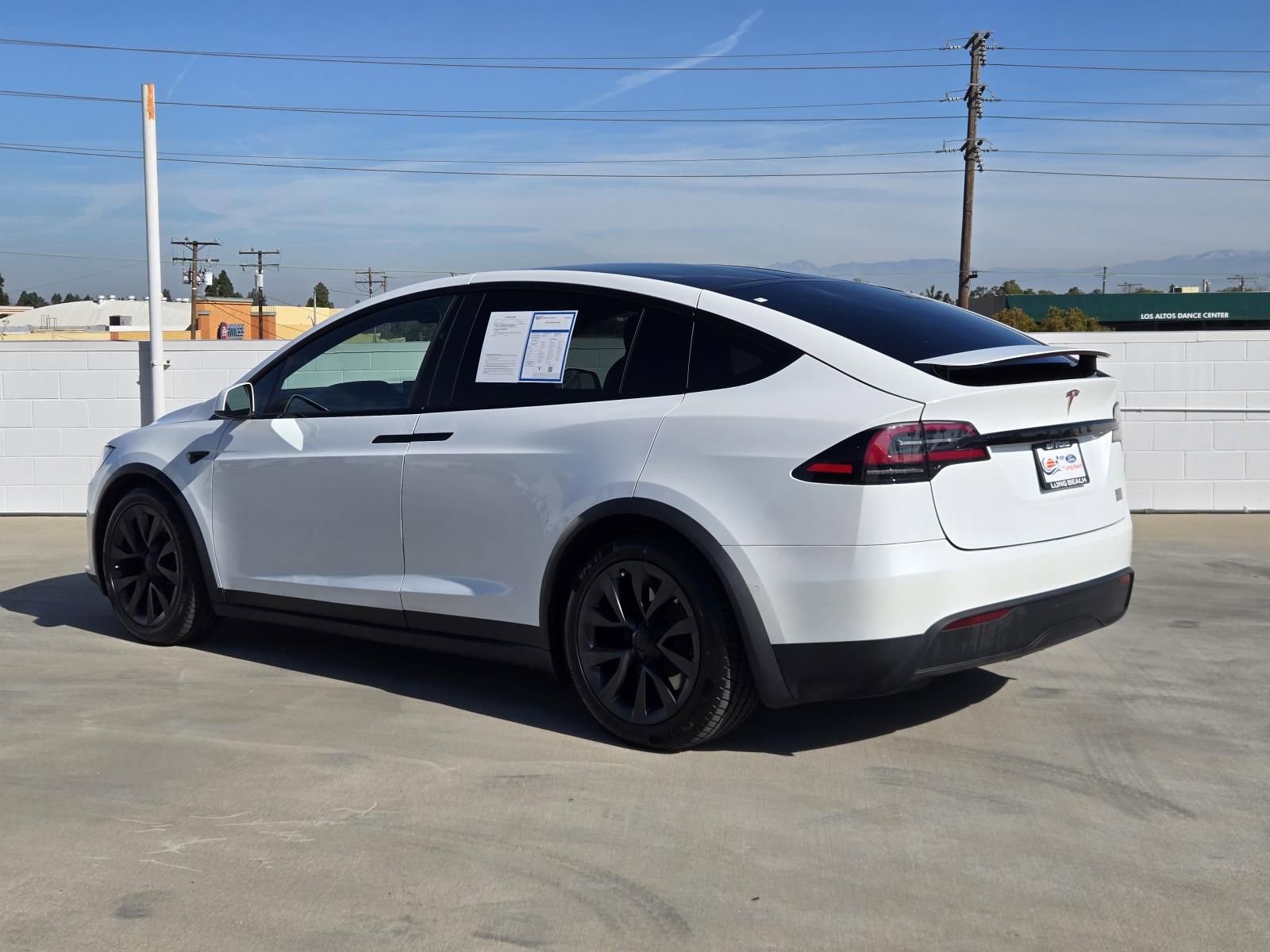 Used 2022 Tesla Model X Plaid image 6
