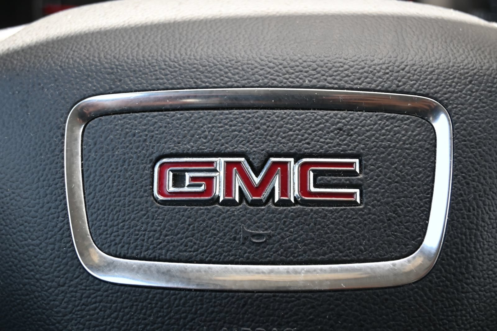 Used 2021 GMC Terrain SLT w/ LPO, 'HIT The Road' Package FWD image 17