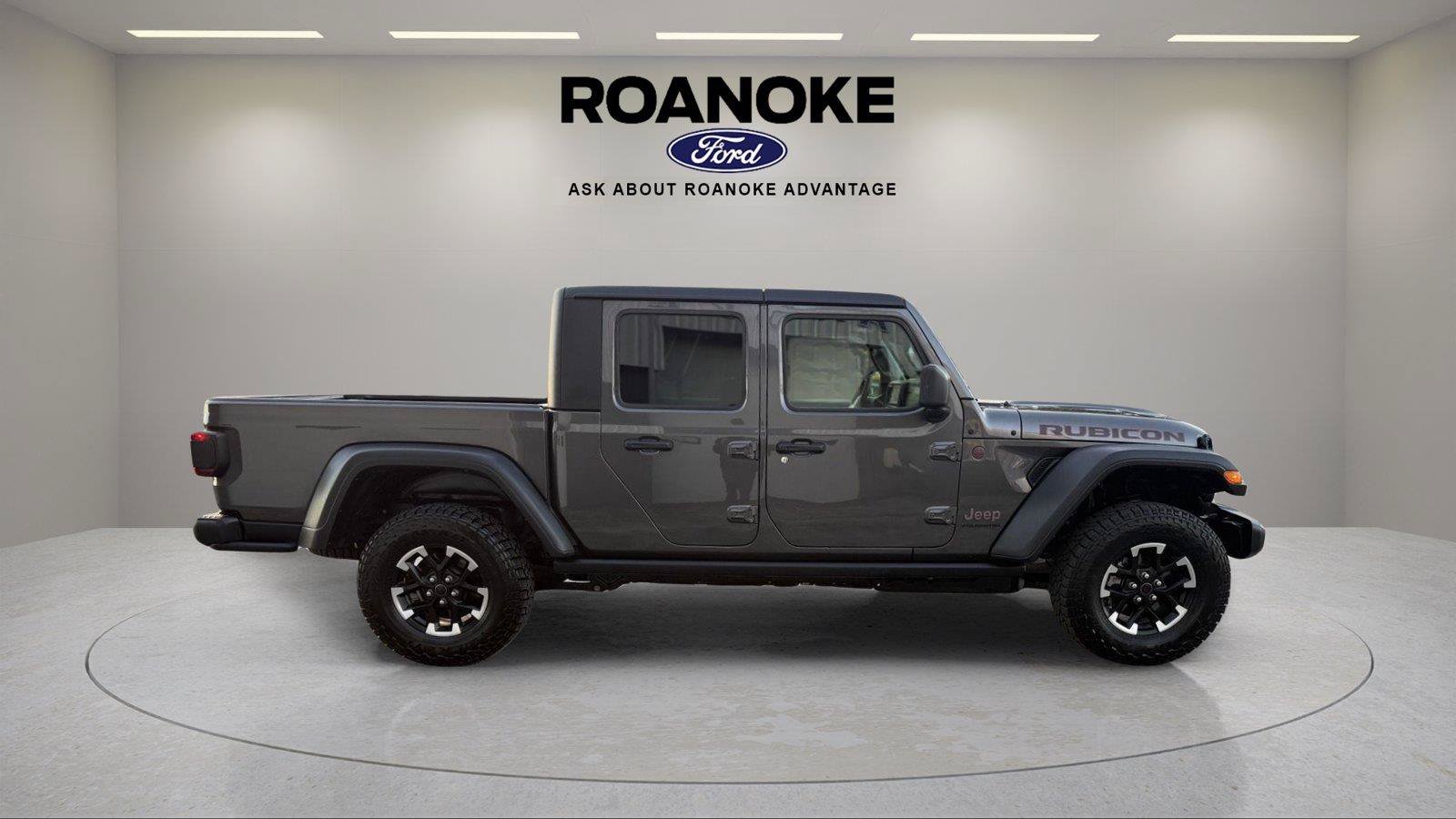 Used 2026 Jeep Gladiator Rubicon AWD/4WD image 12