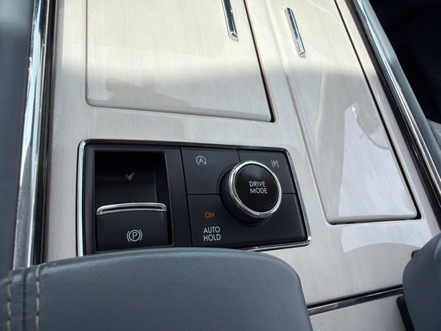 Used 2024 Lincoln Navigator Black Label AWD/4WD image 31
