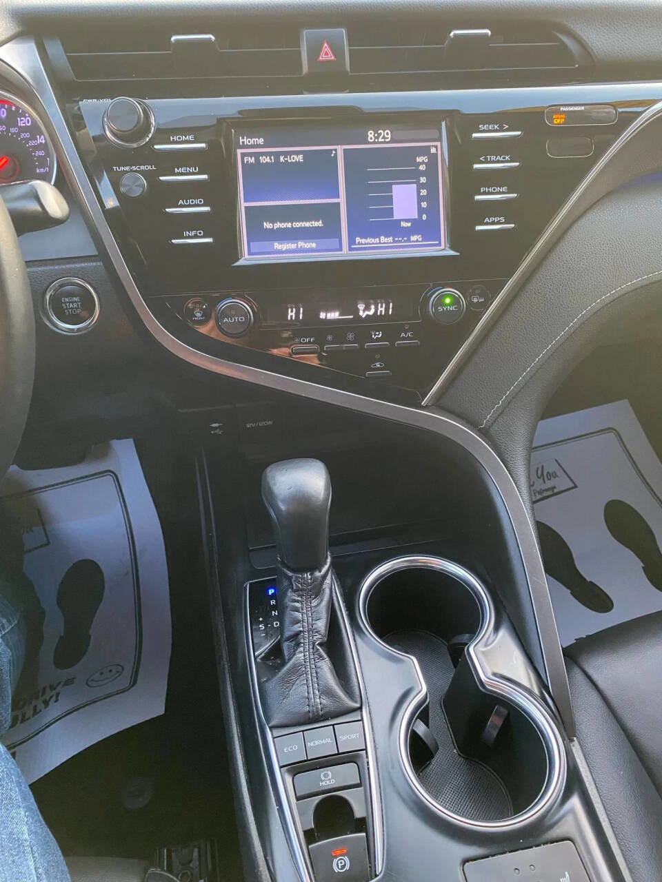 Used 2018 Toyota Camry XSE image 16