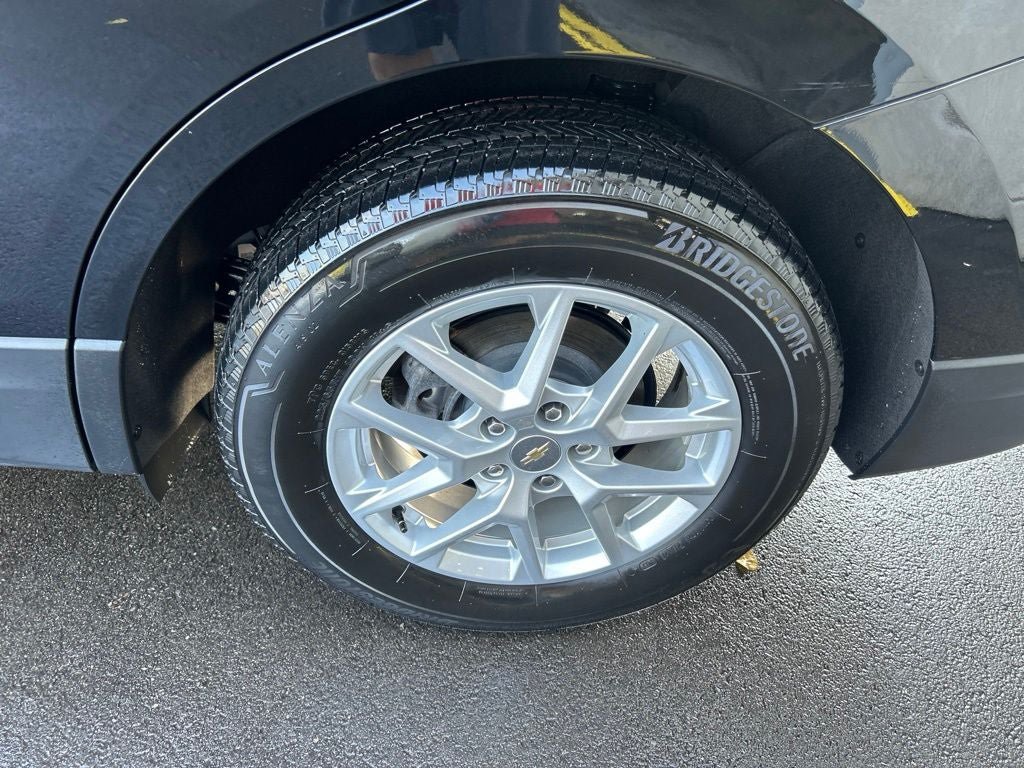 Used 2023 Chevrolet Equinox LT AWD/4WD image 35