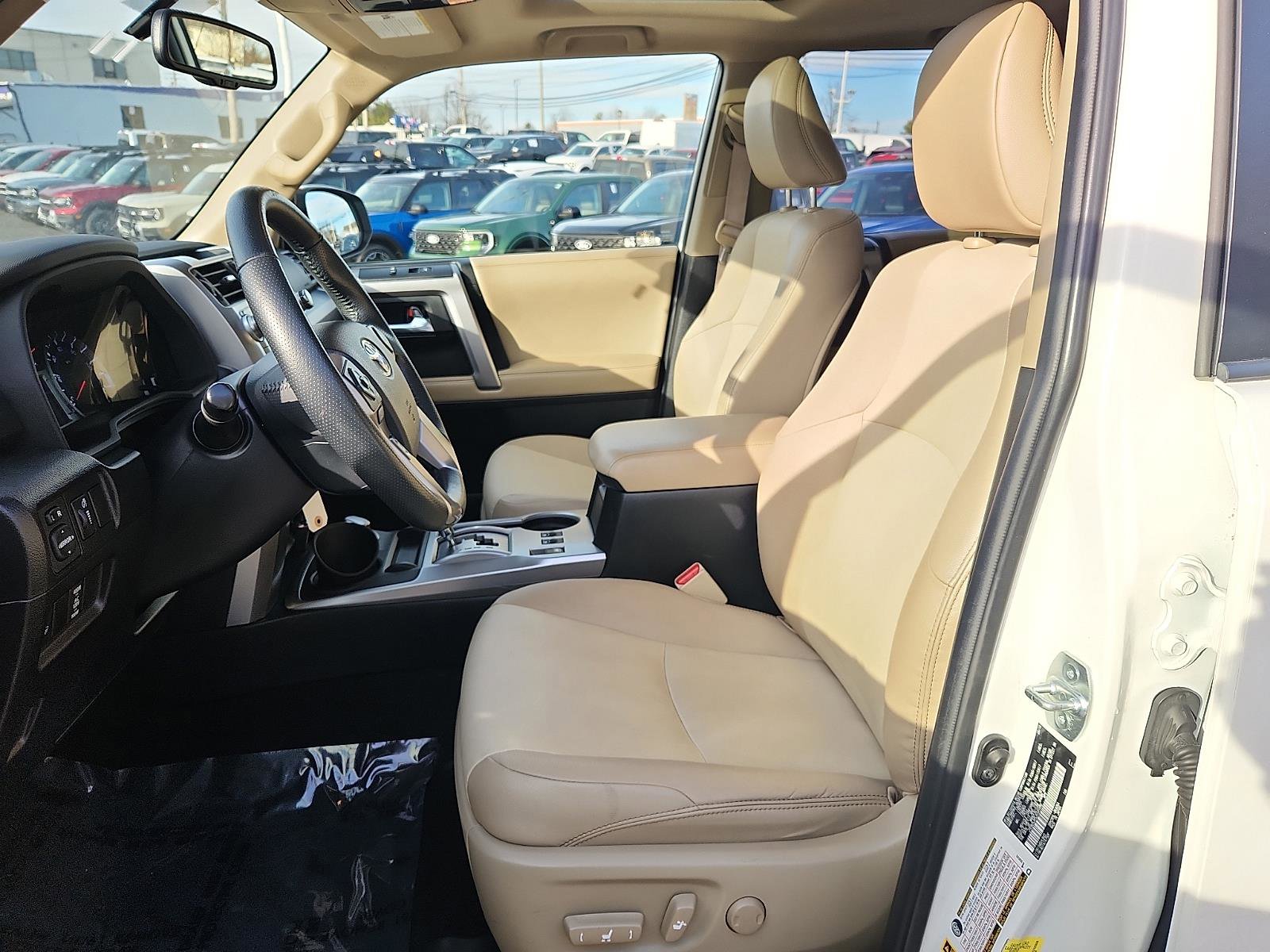 Used 2018 Toyota 4Runner SR5 Premium image 13