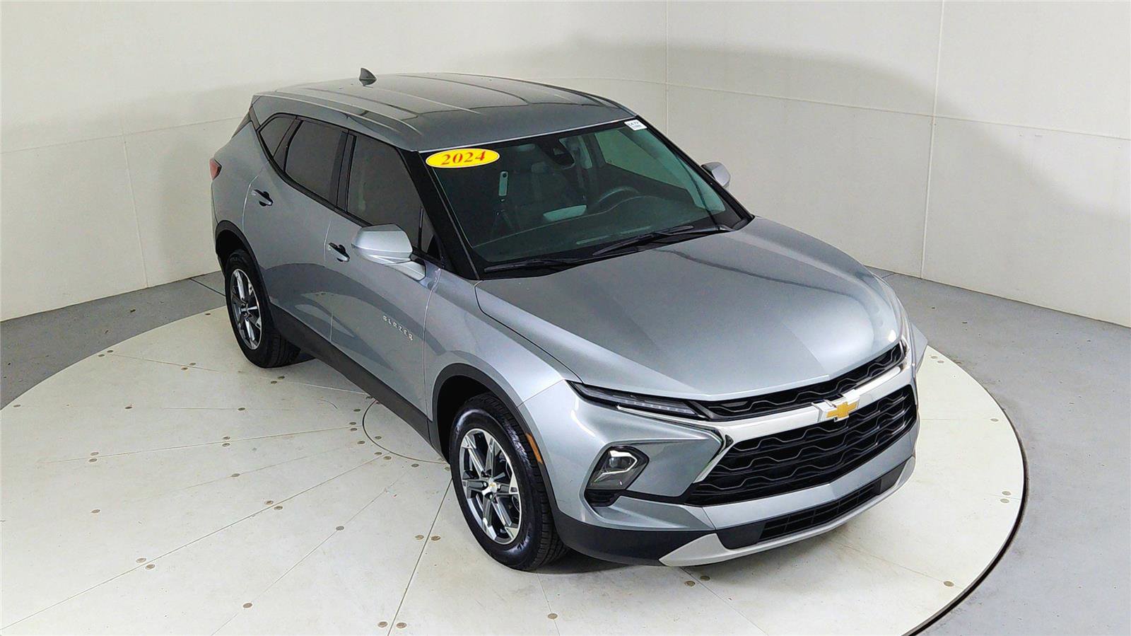 Used 2024 Chevrolet Blazer LT image 13