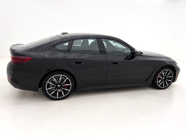 New 2026 BMW 430i xDrive w/ M Sport Package AWD/4WD image 4