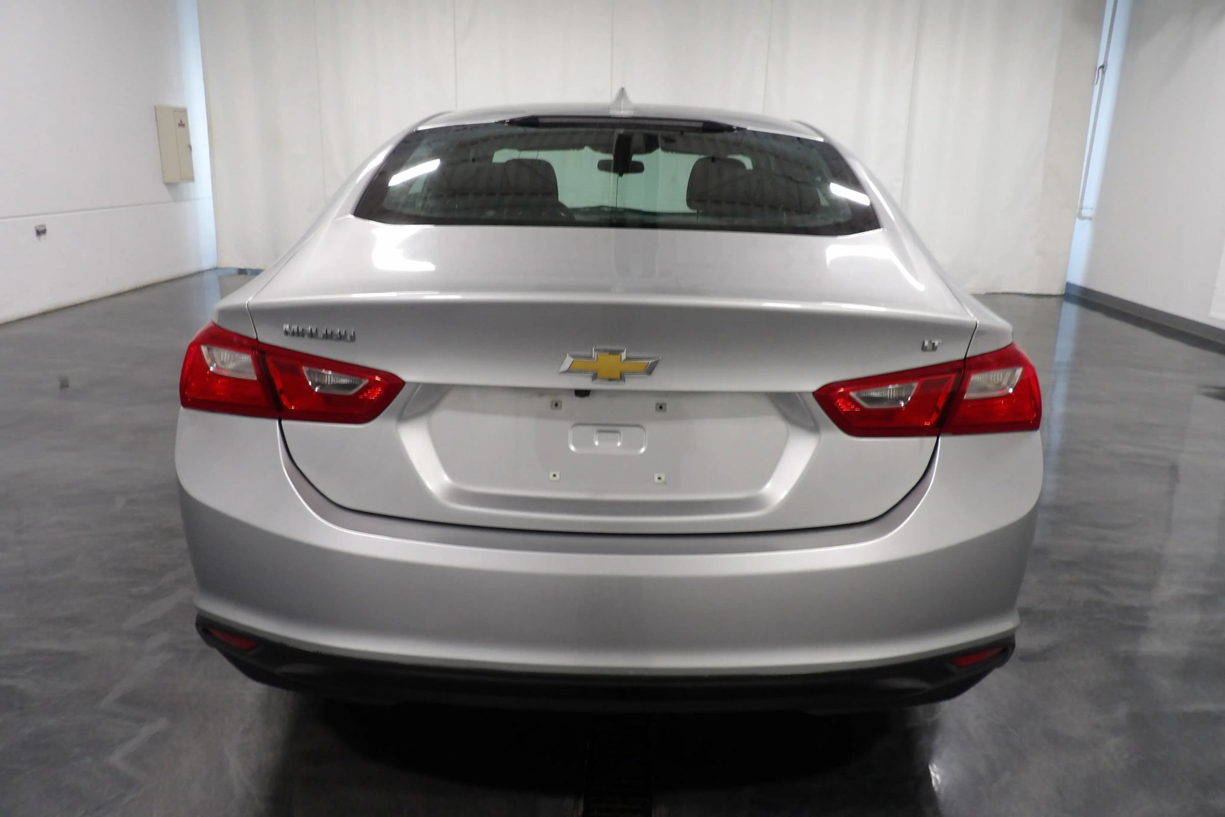 Used 2018 Chevrolet Malibu LT FWD image 5